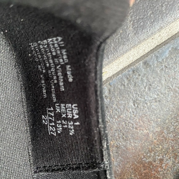 Ballet flats with ankle straps 1 - Picture 8 of 9